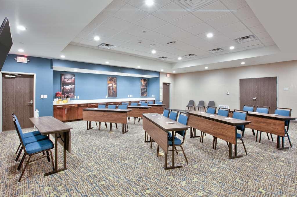 Hampton Inn & Suites ダルハート 設備 写真